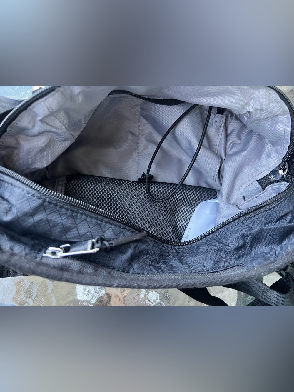 Athleta Excursion Large Belt Bag Black Nylon Crossbody Fanny Pack - Picture 11 of 12